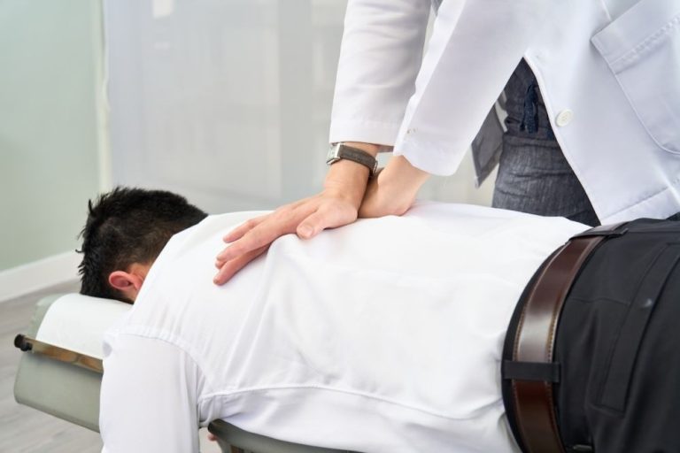 Expert chiropractic care in Hong Kong for better posture and pain relief